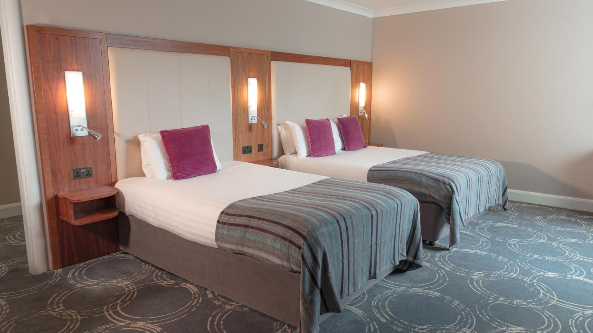 Charleville Park Hotel & Leisure Club Ireland Esterno foto