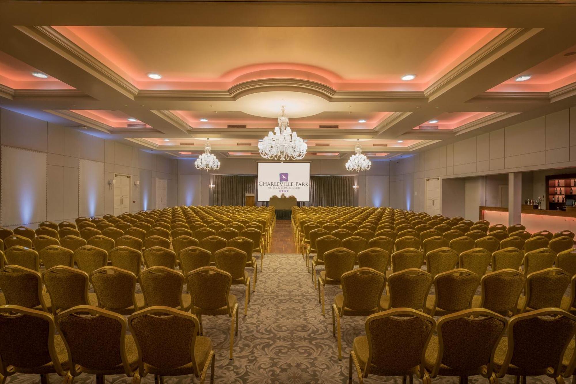 Charleville Park Hotel & Leisure Club Ireland Esterno foto